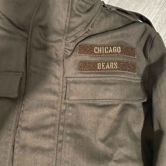 2017 Salute To Service Chicago Bears Jacket Sz. M - Picture 5 of 5